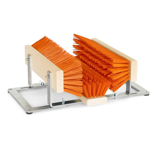 Fußabtreter DirtKing Lite – kompakter Schuhreiniger, Stahl/Buchenholz, 45×30×15 cm